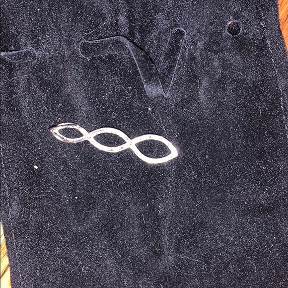 Diamond 💎 Pendant - Picture 3 of 7